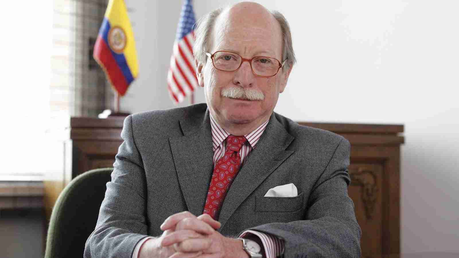 Camilo Reyes pide blindar la diplomacia colombiana frente a la politización