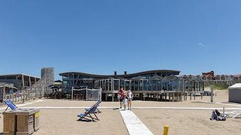 Postal del ingreso a Neruda