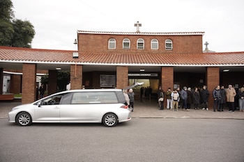 Las afueras de la capilla del Cementerio de la Chacarita