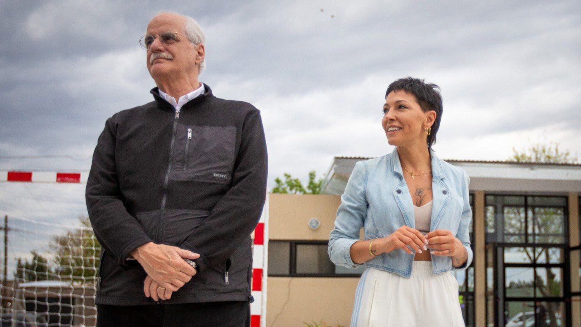 Jorge Taiana con la intendenta de Quilmes, Mayra Mendoza