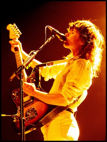 Con el anuncio del concierto de The Strokes en Bogotá, se confirmó que contaría con la cantautora australiana Courtney Barnett como invitada especial - crédito @courtneybarnett (@shevakafai)/Instagram