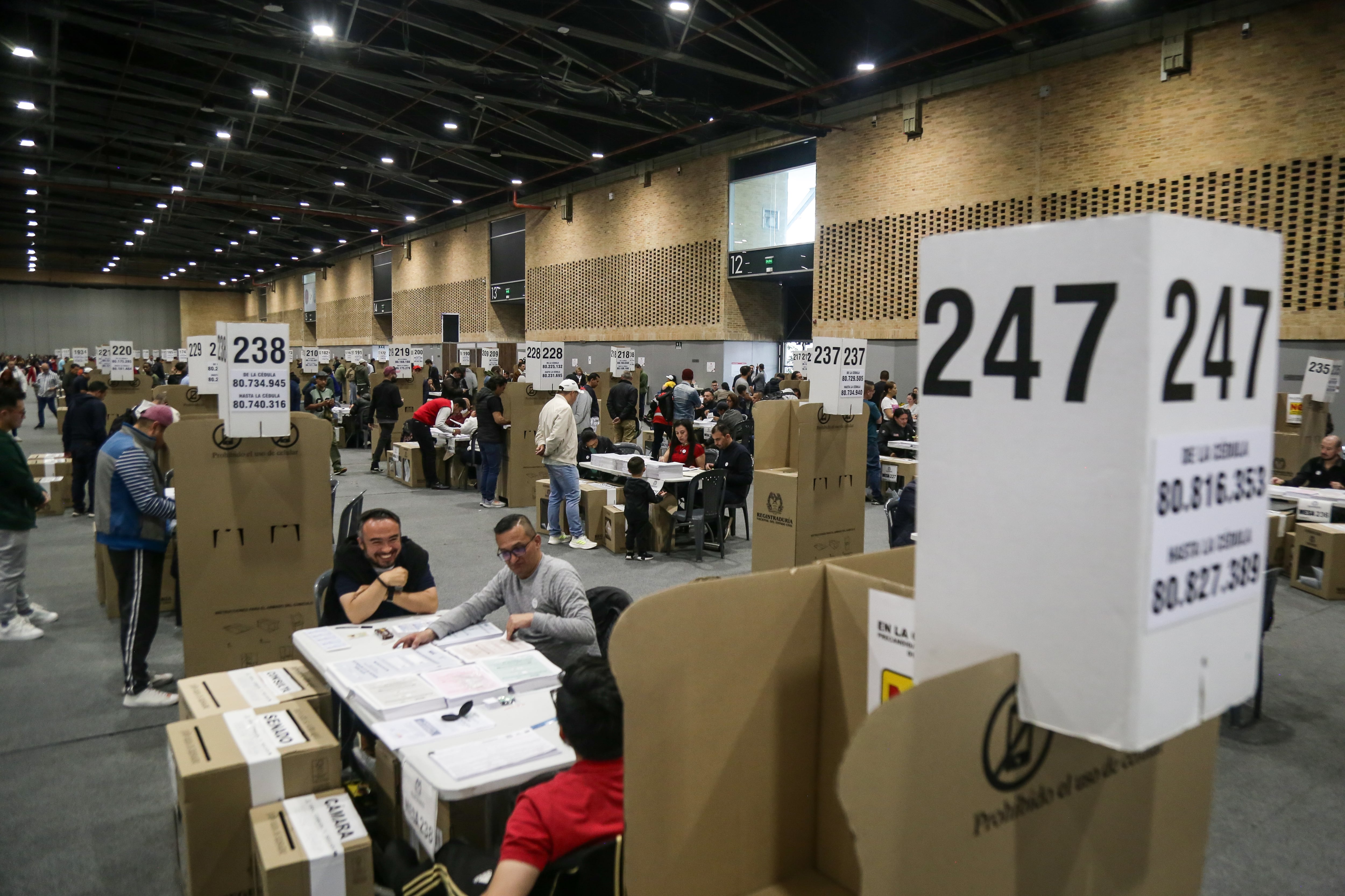 Más de 40 millones de colombianos estaban habilitados para votar el 8 de marzo - crédito Catalina Olaya/Colprensa