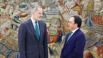 Llorca informa al Rey sobre