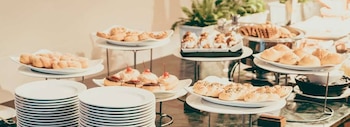 El servicio de catering destacó entre los segmentos con mayor avance, al crecer 23,74% en junio frente a igual mes del 2025.