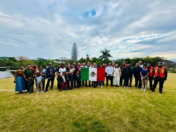 Ciudadanos mexicanos llegan a Puerto