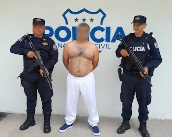 El ministro Gustavo Villatoro confirmó la detención de Donald Antonio Ortiz Gutiérrez por homicidio agravado, encubrimiento y privación de libertad./ (Redes Gustavo Villatoro)