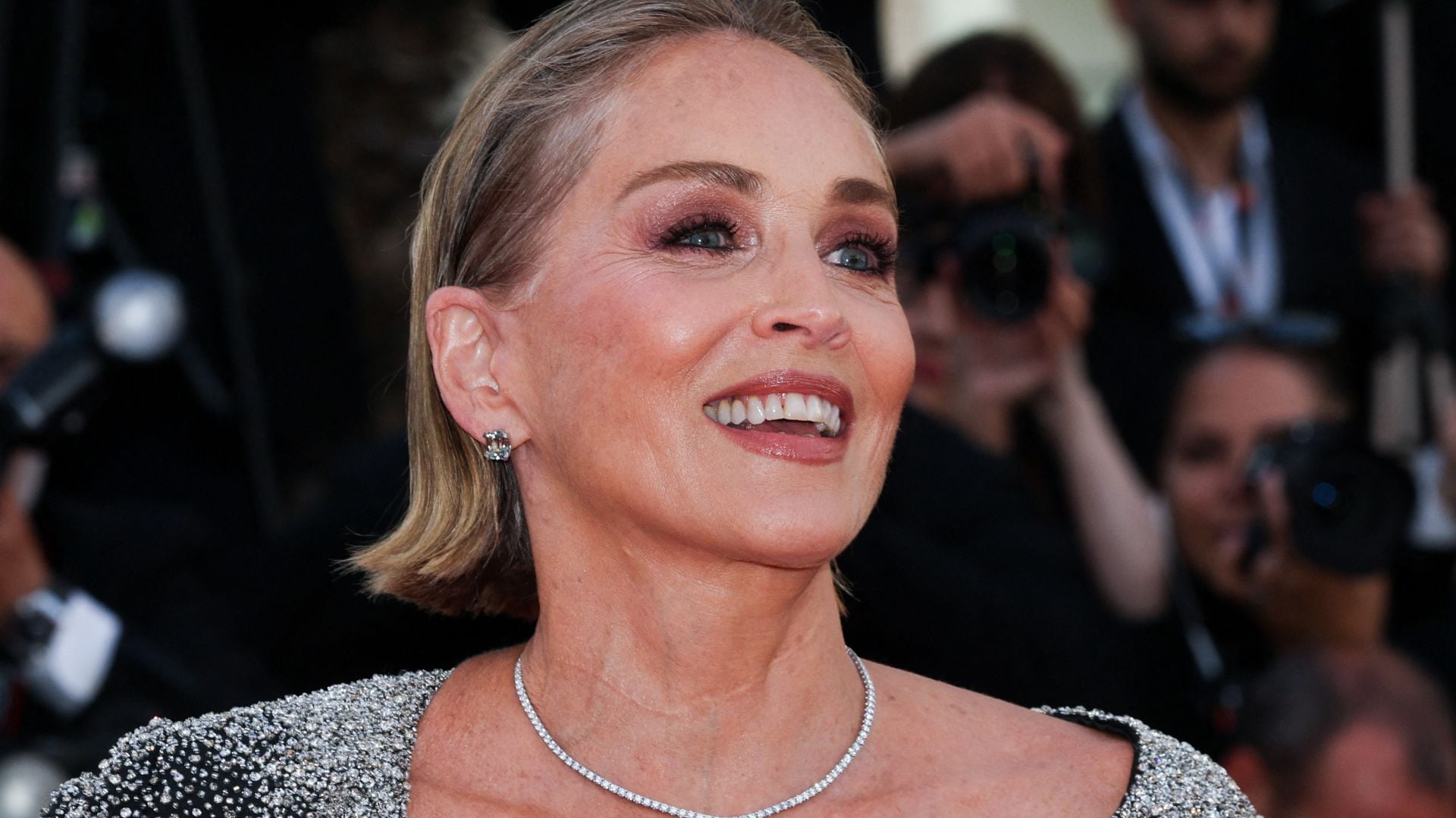 Sharon Stone revela romance con un hombre de 38 años cuando tenía 19: “Él se habría casado conmigo”