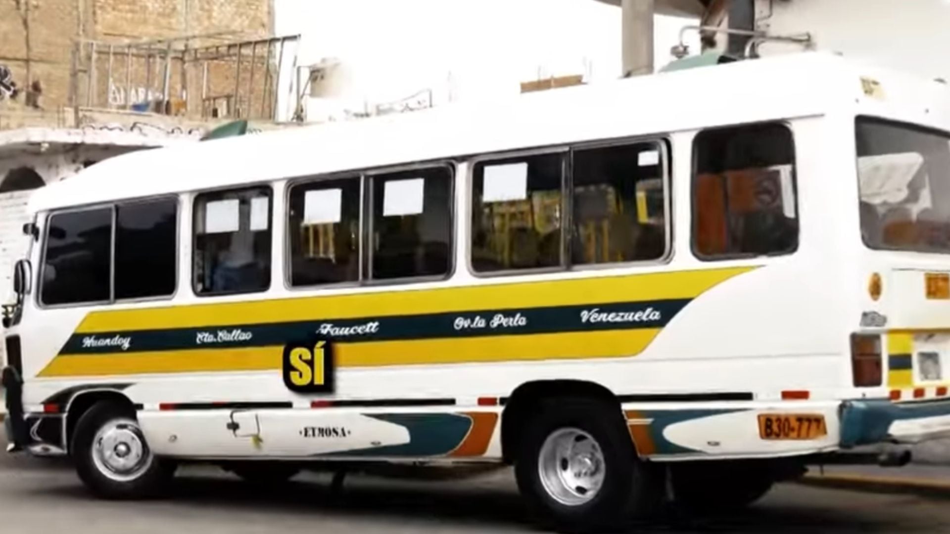 La presencia policial resultó insuficiente para garantizar la seguridad, lo que provocó desconfianza e incertidumbre entre los trabajadores y en la comunidad - Créditos: Captura de pantalla de Buenos días Perú de Panamericana TV.