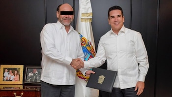 Detienen a exfuncionario de Alito Moreno por peculado en Campeche