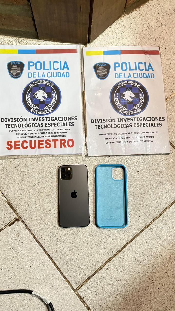El celular que había utilizado el acusado para hacer los llamados