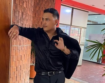 Arboleda anuncia el fin de