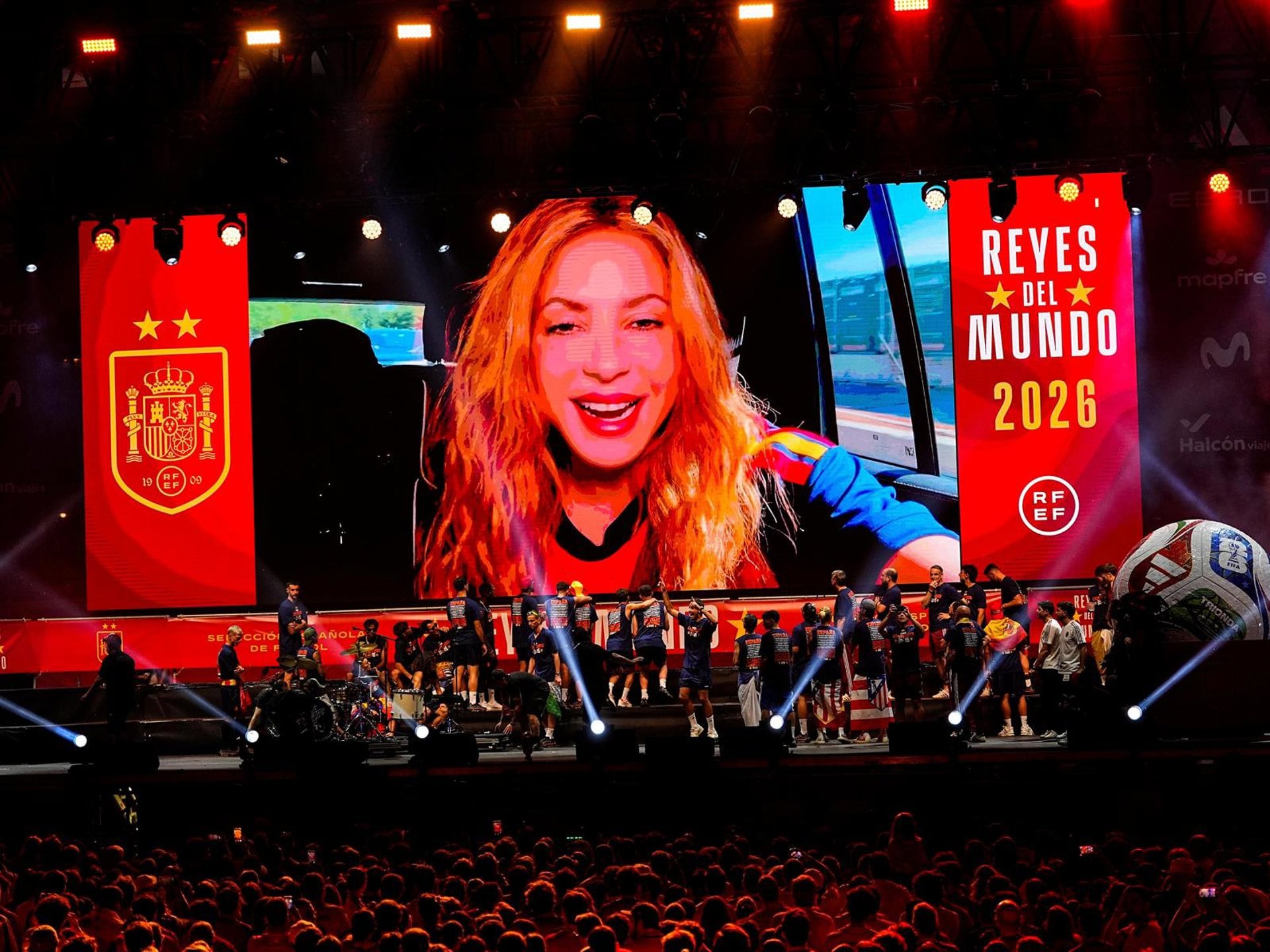 Shakira se cuela en la celebración de 'La Roja' con un emotivo mensaje: "Tenemos un vínculo inquebrantable"
