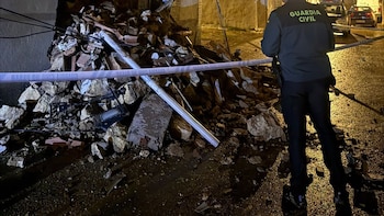 Rescatado un hombre atrapado tras