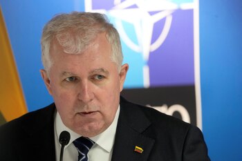 El ministro lituano de Defensa,
