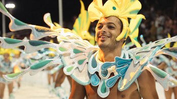 “Gualeguaychú: El país del carnaval”,