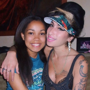 Amy Winehouse con su ahijada,