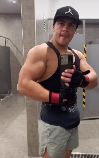 Eriksson Pzrt, policía en Tiktok