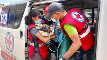 Rescate por alud en Filipinas