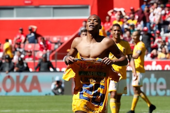 Quiñones estuvo vinculado contractualmente entre junio de 2016 al mismo mes de 2026, con cesiones en condición de préstamo a equipos como Pumas, Toluca, Puebla y Tijuana - crédito EFE/Emiliano González