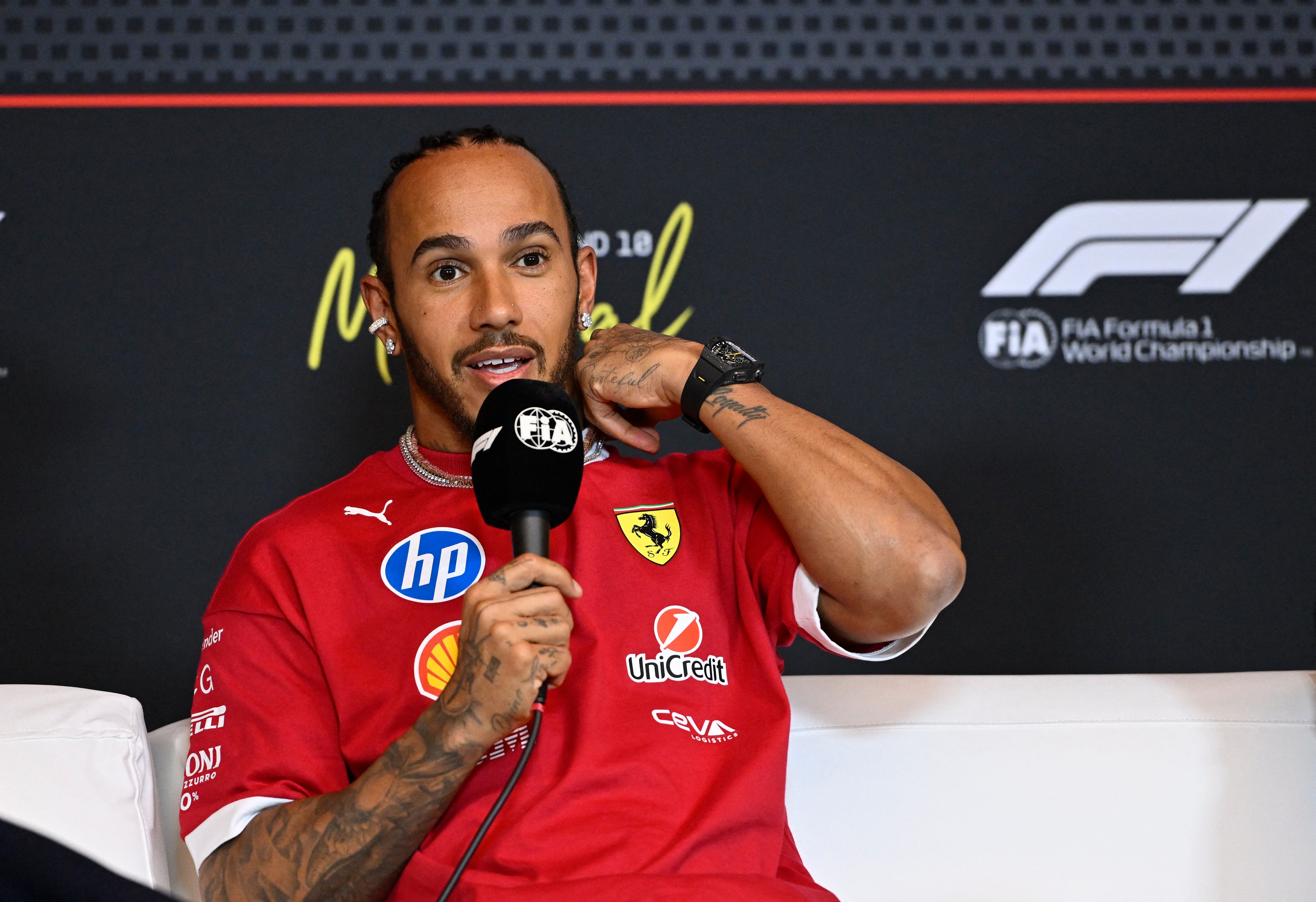 Lewis Hamilton destaca la importancia del bienestar físico y mental para mantenerse en la élite de la Fórmula 1 durante 18 años (REUTERS)