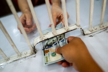 El dólar libre sube un 50% en 2022.