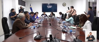 La propuesta aprobada por la Comisión de Tecnología, Turismo e Inversión transfiere a la Dirección General de Energía, Hidrocarburos y Minas las atribuciones de la SIGET en materia de electricidad./ (Asamblea Legislativa)