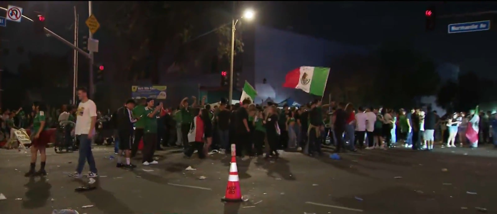 La Policía de Los Ángeles emitió una alerta táctica en toda la ciudad para reforzar la seguridad durante los festejos por el Mundial