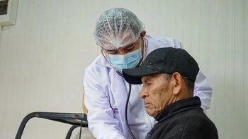 Atenciones médicas gratis por el