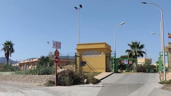 CGT convoca cuatro días de huelga en el Centro de Menores de Melilla ante "su colapso" por la crisis migratoria