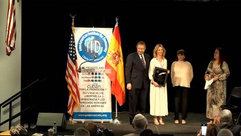 Cayetana Álvarez de Toledo recibió