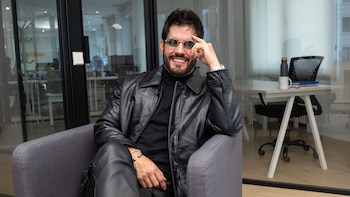 Manny Cruz, del taller mecánico