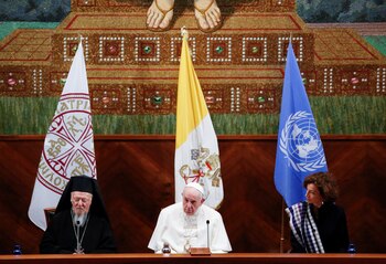 El papa Francisco junto al