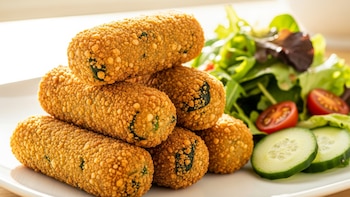 Cómo hacer croquetas de arroz y espinaca, una opción rica en fibra para la comida