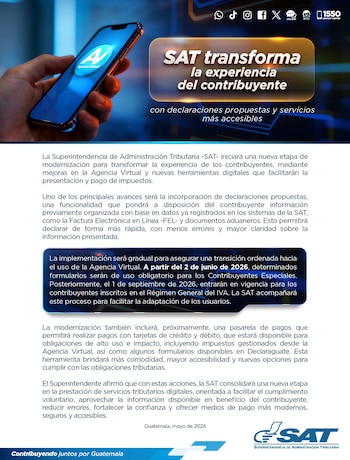 Mano sosteniendo un smartphone moderno con la aplicación "Agencia Virtual" en pantalla azul brillante, simbolizando la digitalización de servicios tributarios