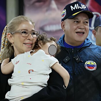 Cilia Flores se presentó al