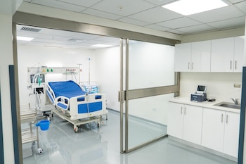 El Gobierno acelera obras hospitalarias