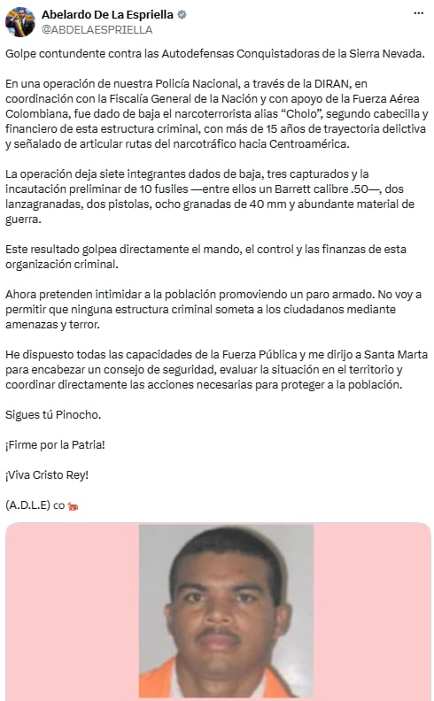 De la Espriella reportó siete integrantes de las ACSN muertos, tres capturados y la incautación de armas durante el operativo. - crédito @ABDELAESPRIELLA/X