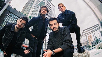 Morat cantó y encantó en