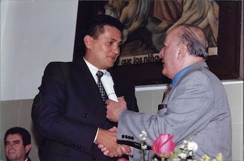 La condena contra Edward González Saavedra resonó en la opinión pública por su vinculación con figuras internacionales y el reciente juicio sobre la muerte de Maradona en Argentina - Página web Dr Edward González