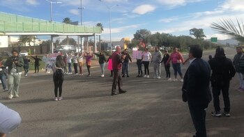 Los manifestantes cerraron el paso