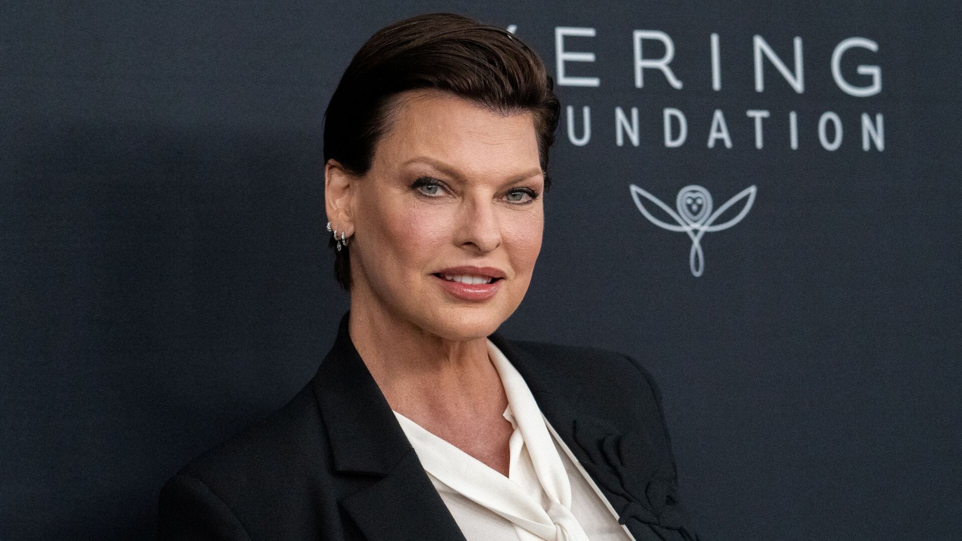 La supermodelo fue víctima de una rara reacción adversa al procedimiento CoolSculpting (REUTERS/Jeenah Moon)
