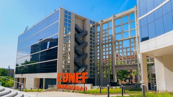 Cunef Universidad logra la acreditación internacional AACSB para trece programas