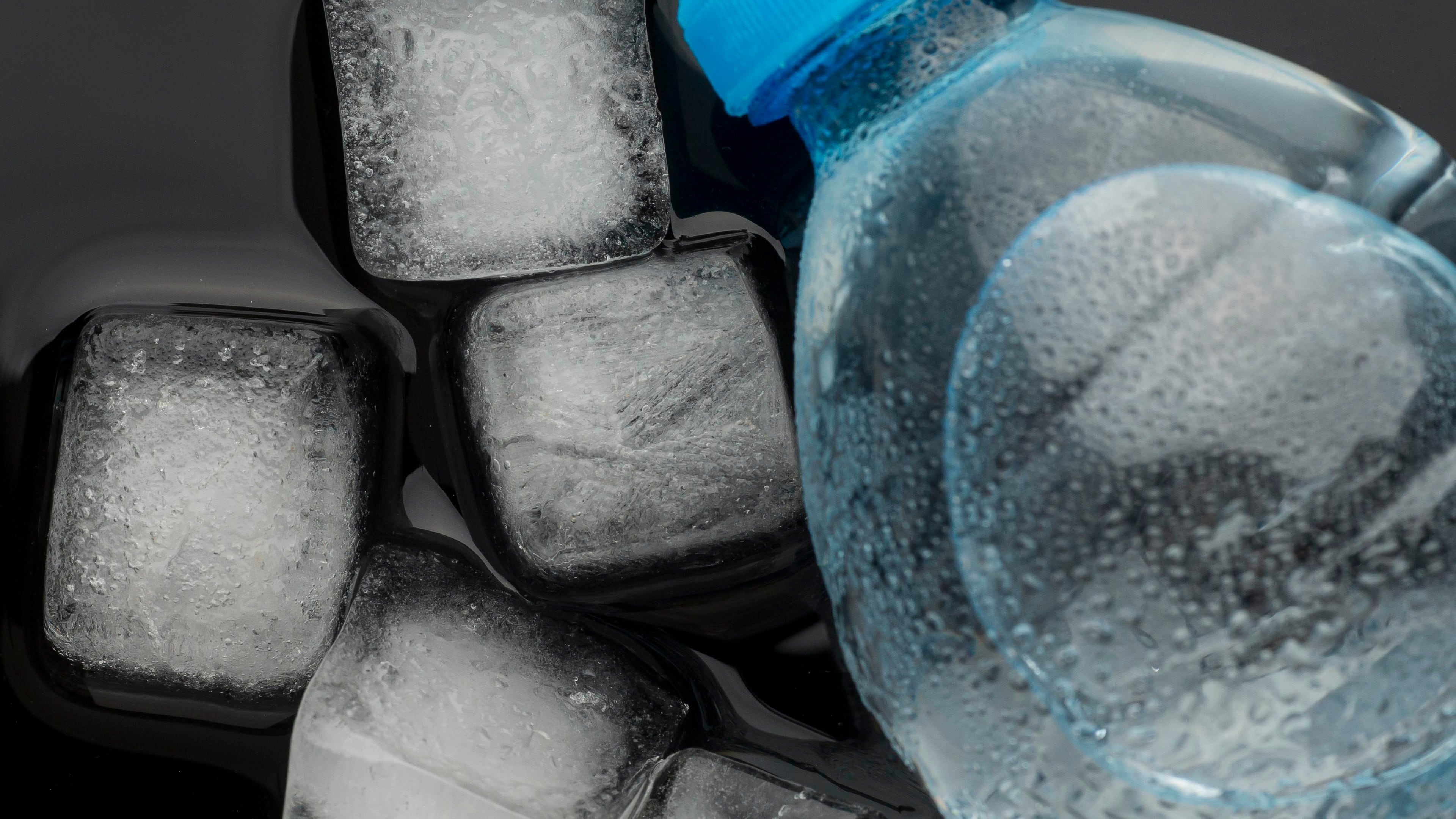 La autoridad sanitaria recomendó no comprar ni consumir agua de mesa Timonel y Lybre y pidió a quienes tengan botellas en sus casas que coordinen el retiro con el proveedor.