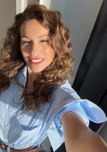 Pampita cautivó con su nuevo
