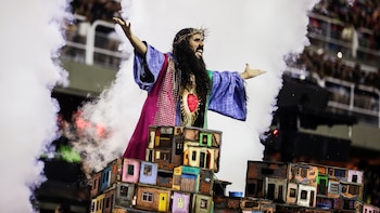 Mangueira samba school REUTERS/Pilar Olivares