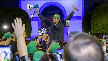 Eduardo Verastegui trata de posicionarse