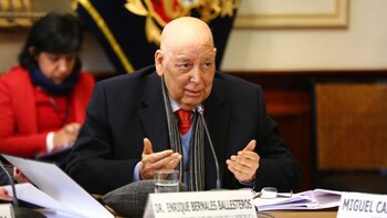 Enrique Bernales, jurista y político