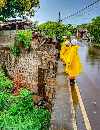 Depresión tropical Cristina genera copiosas lluvias en Guatemala, Honduras y El Salvador