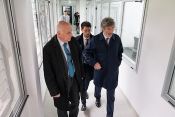 Juan Bautista Mahiques y Eduardo Casal recorren el Edificio restaurado "La Monedita"