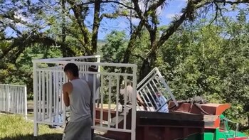 Por falta de pago, contratistas